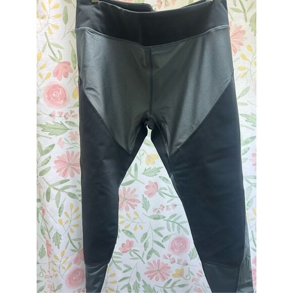 Fabletics Clarice Legging Evergreen Marsh Shimmer Colorblock - Picture 1 of 5